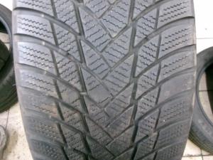 BRIDGESTONE Blizzak LM-001 245/45 R20